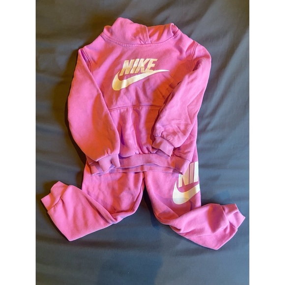 Nike Kids' Pink Fleece sweat set - Picture 1 of 2